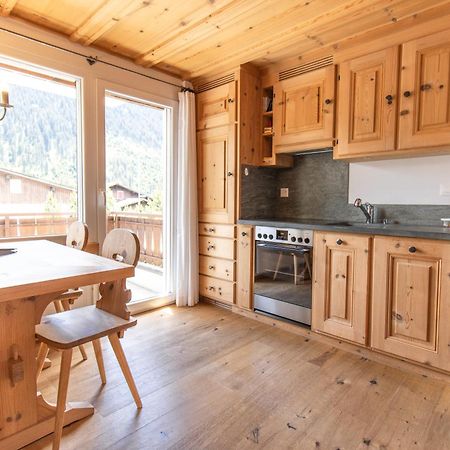 Casa La Roda, Via Da Scola 2 Седрун Екстериор снимка