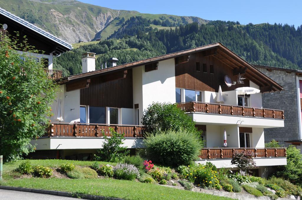 Casa La Roda, Via Da Scola 2 Седрун Екстериор снимка